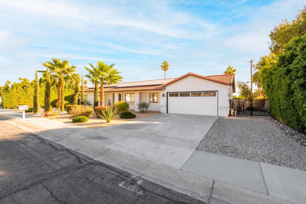 Beautiful Palm Springs Home Large Private Yard Εξωτερικό φωτογραφία